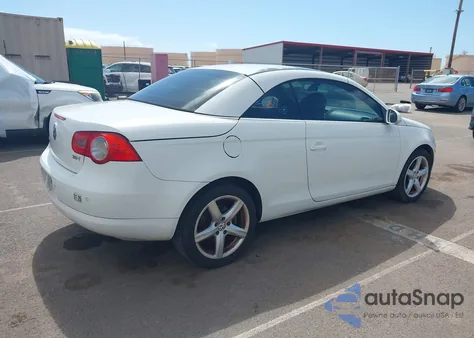 2007 Volkswagen Eos 2.0T z USA, uszkodzony, nr VIN WVWDA71F17V027117